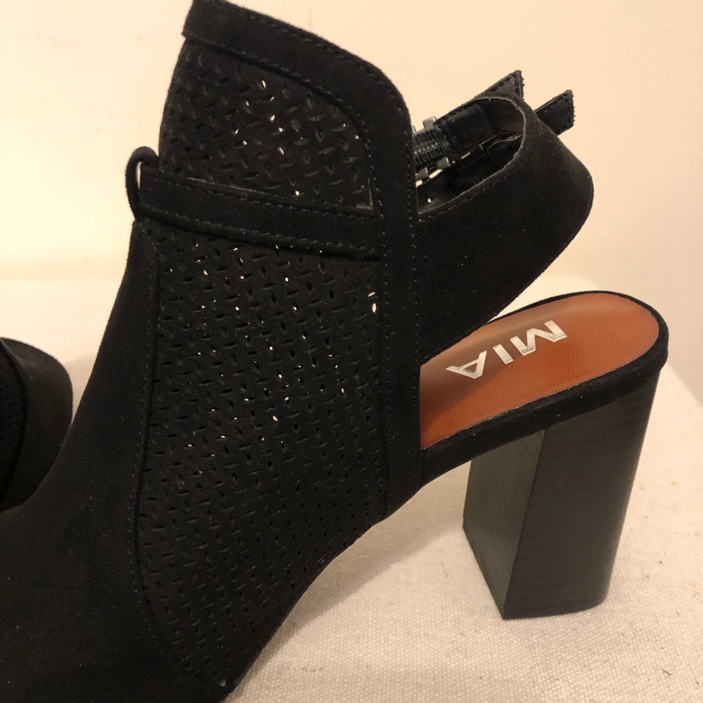 MIA Open Toe Black Sling Back Block Heels Chic Mobwife Sexy Witchy - Picture 8 of 11